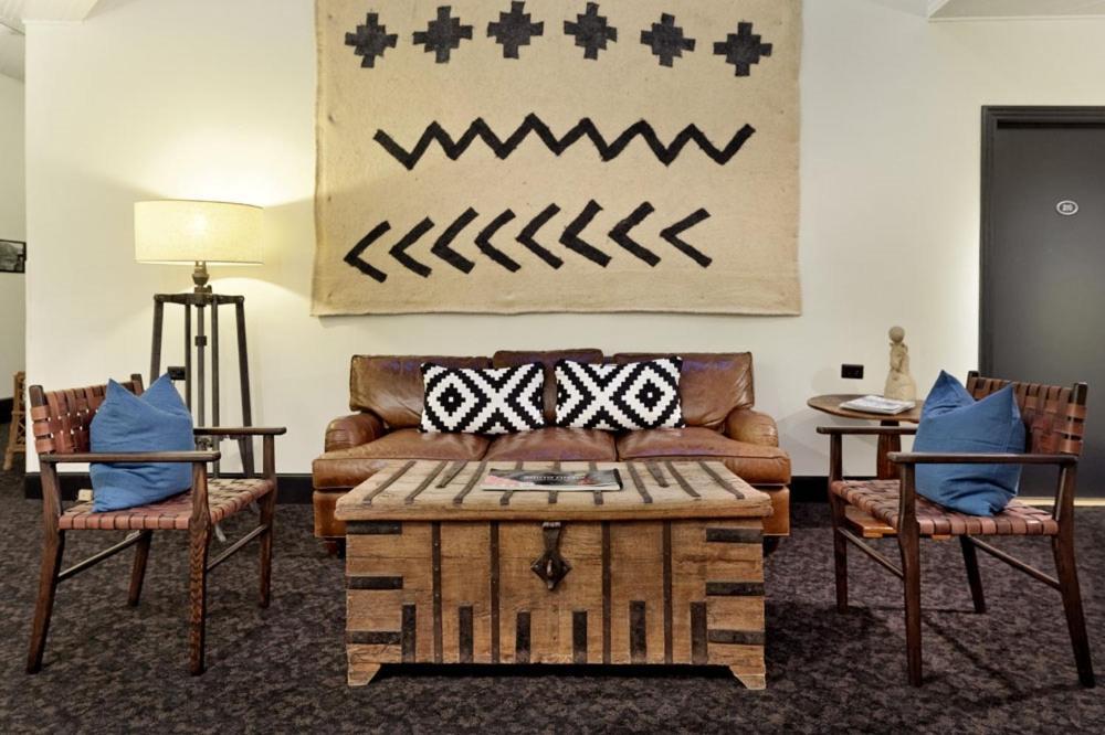 Independence Square 213, Spacious Hotel Room With 2 Queen Beds, Wet Bar, And Sitting Area Aspen Eksteriør bilde